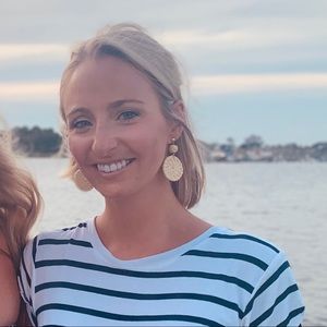 Meet your Posher, Delaney